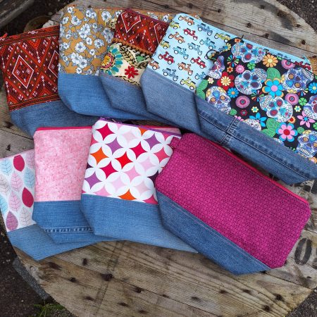 Medium project bag with zipper