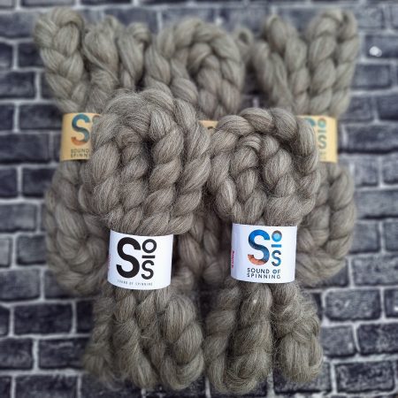 ICELANDIC wool top -Mid grey