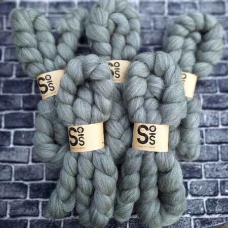 BLUE FACED LEICESTER wool top - Grey