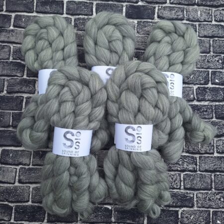 CORRIEDALE wool top - Grey