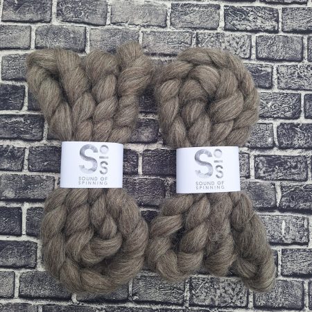 ICELANDIC wool top - Dark grey