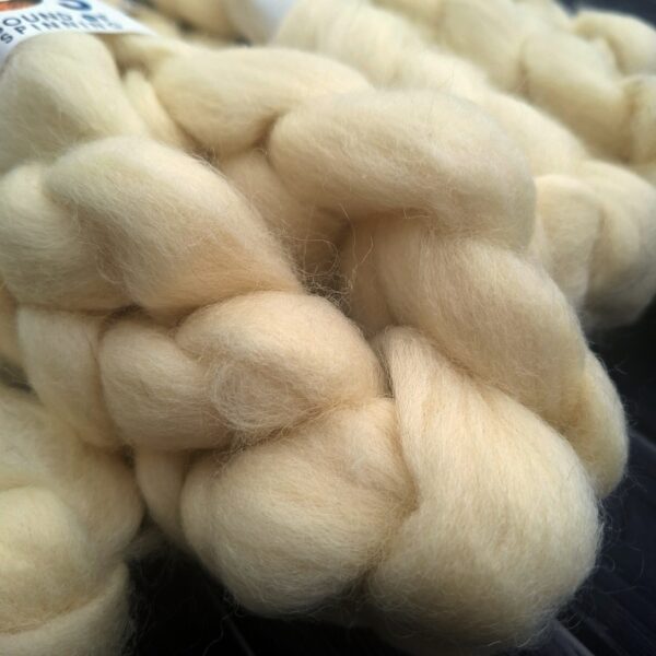 SHETLAND wool top - White - Image 2