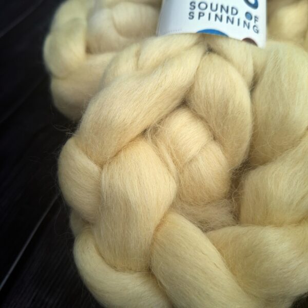 WENSLEYDALE wool top - White - Image 5