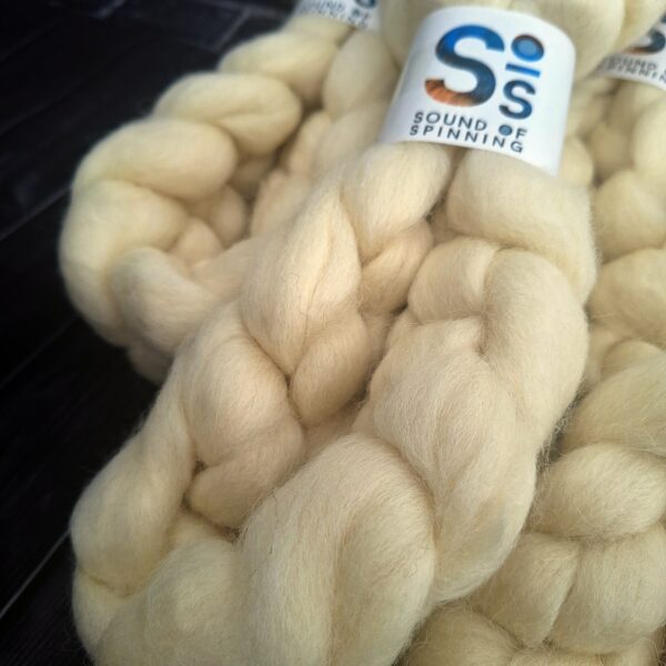 TEXEL wool top - White - Image 5