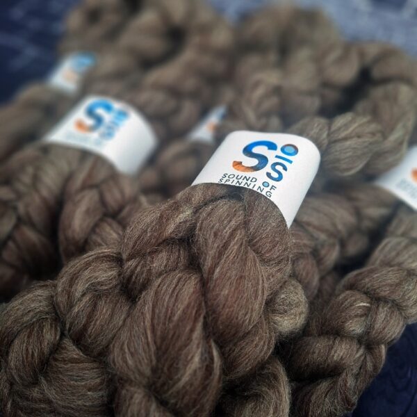 BLUE FACED LEICESTER wool top - Brown - Image 2